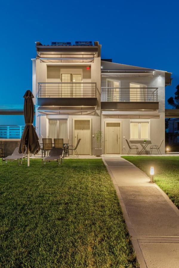 V Luxury Apartments Posidi Exterior photo