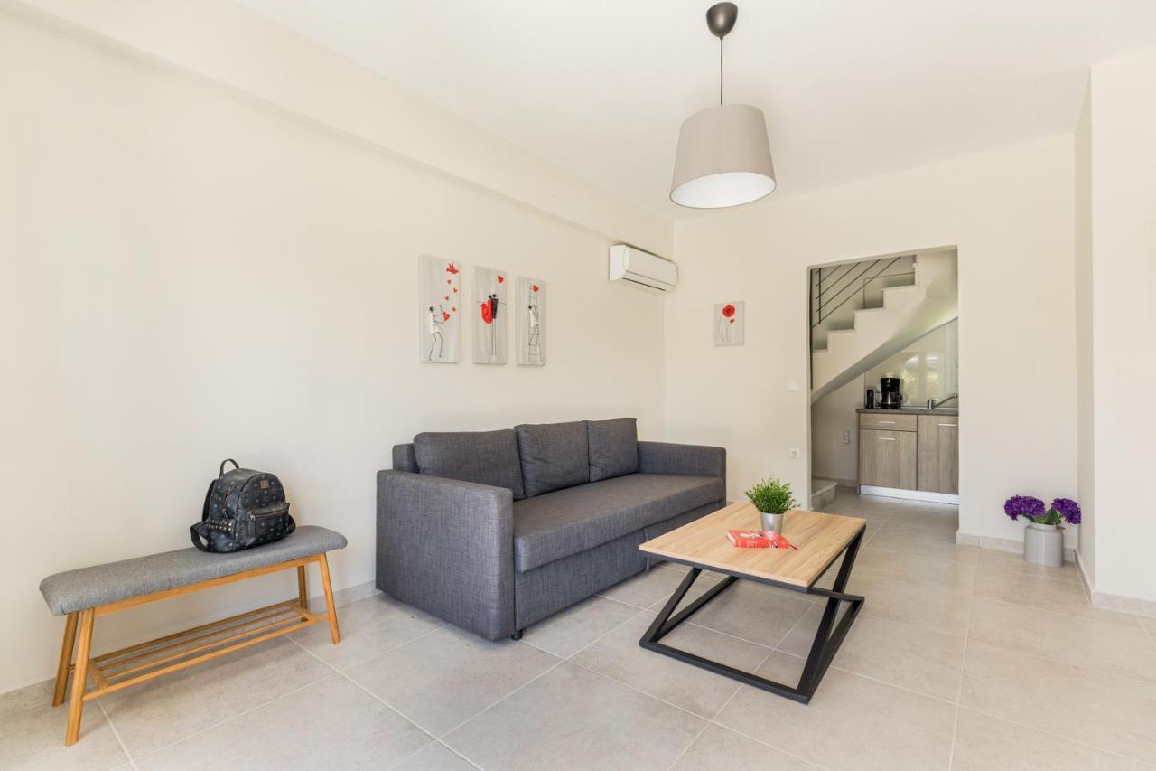 V Luxury Apartments Posidi Exterior photo