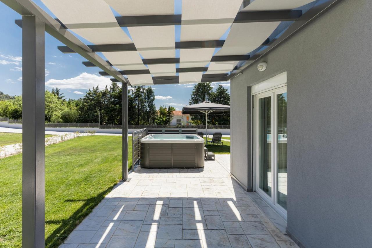 V Luxury Apartments Posidi Exterior photo